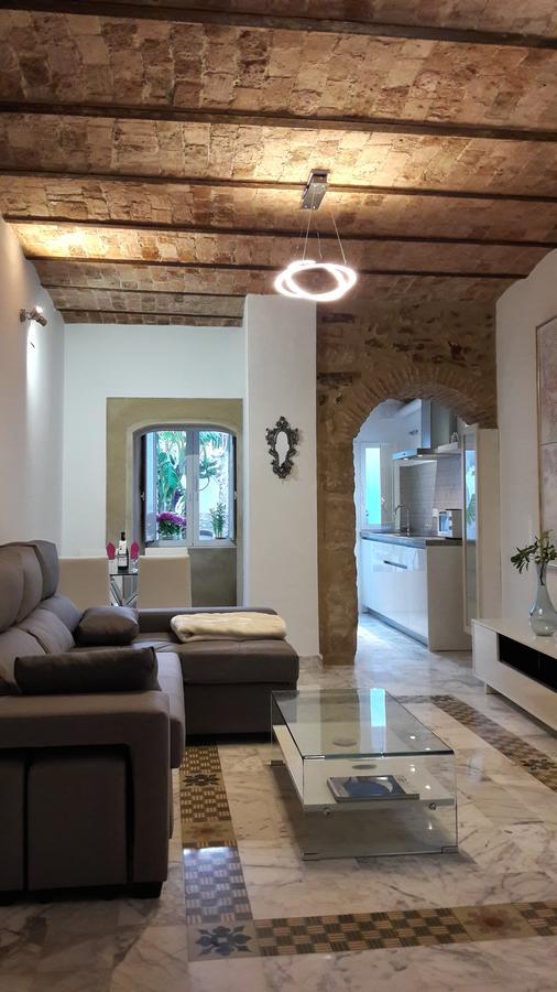 Diana Jardin Apartment กาเซเรส ภายนอก รูปภาพ